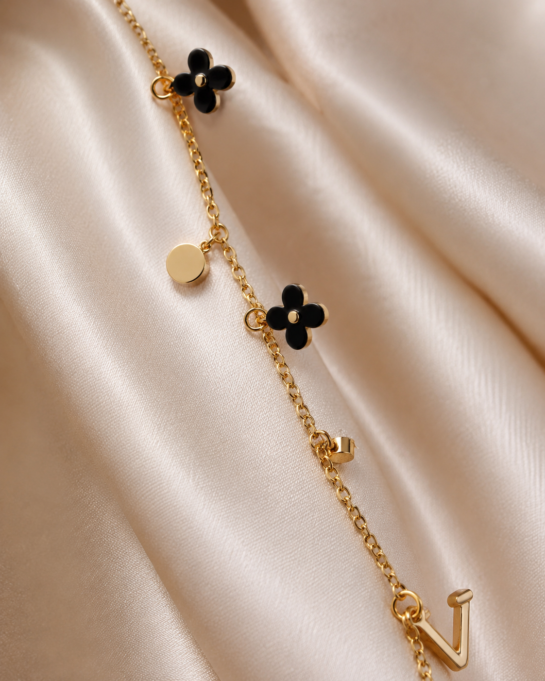 The Celestial Clover Strand