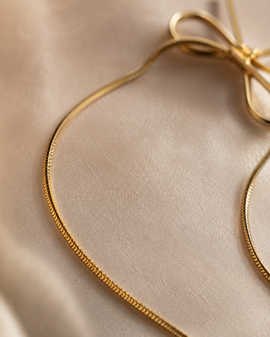 The Belle Bow Pendant