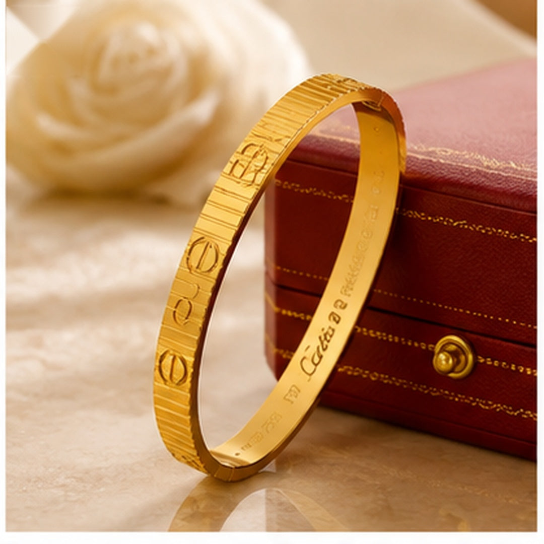 Swarnique Gold Screw bracelet