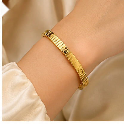 Swarnique Gold Screw bracelet